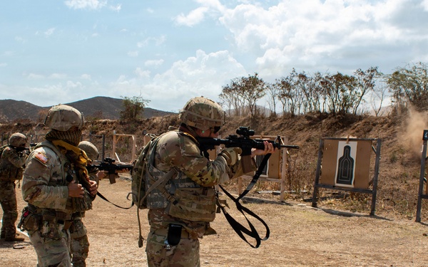 1-65th Infantry Regiment Conducts Reflexive Fire Training