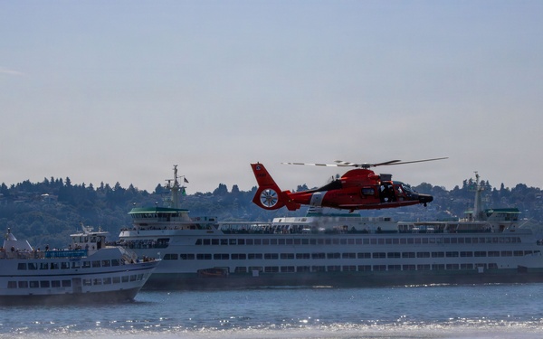 Seattle Fleet Week Search and Rescue Demo And Parade Of Ships