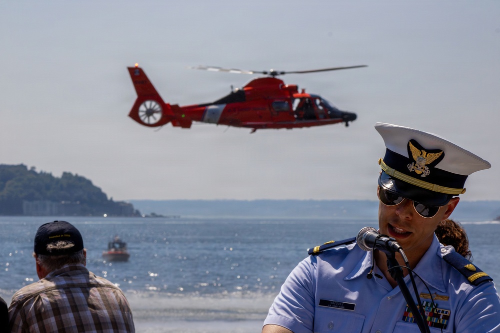 Seattle Fleet Week Search and Rescue Demo And Parade Of Ships