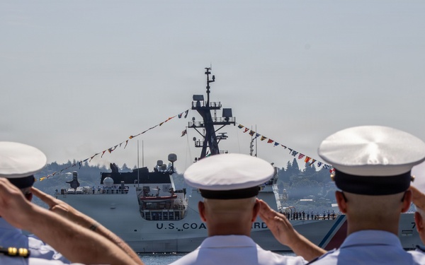 Seattle Fleet Week Search and Rescue Demo And Parade Of Ships