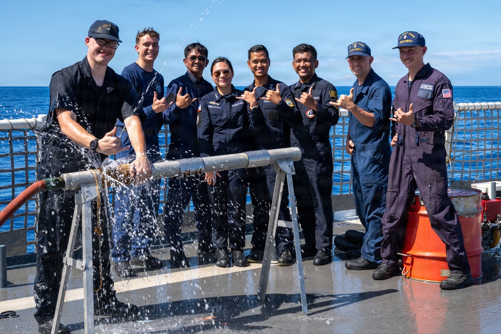 U.S. Coast Guardsmen conduct training with Philippine counterparts during RIMPAC 2026