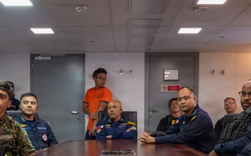 U.S. Coast Guardsmen conduct training with Philippine counterparts during RIMPAC 2026