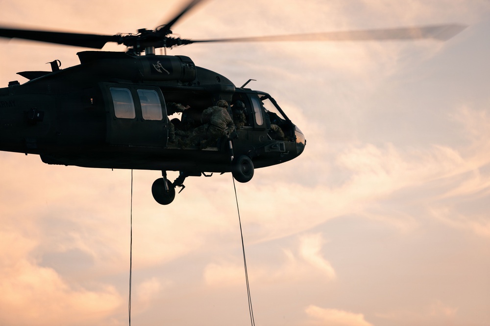 USARPAC Best Squad Competition 2026: Air Assault