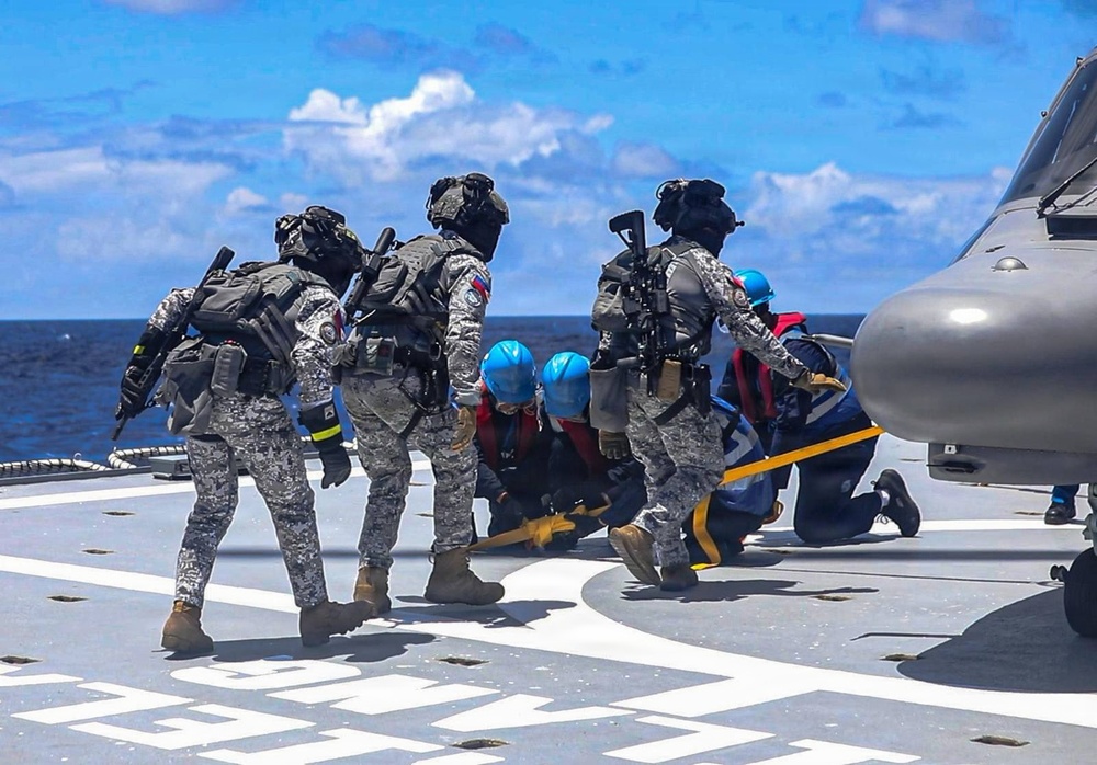 Philippine Coast Guard and Mexican Navy strengthen interoperability through helicopter operations during RIMPAC 2026