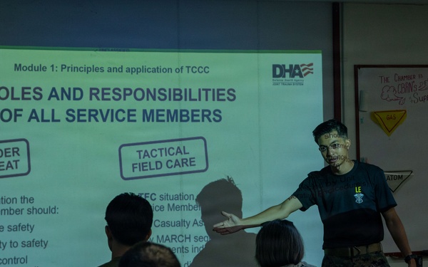 MWSS-172 service members learn casualty care