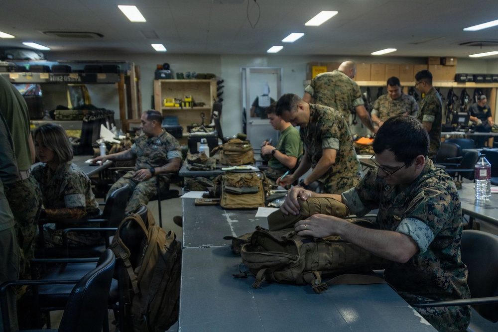 MWSS-172 service members learn casualty care