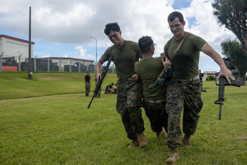 MWSS-172 service members learn casualty care