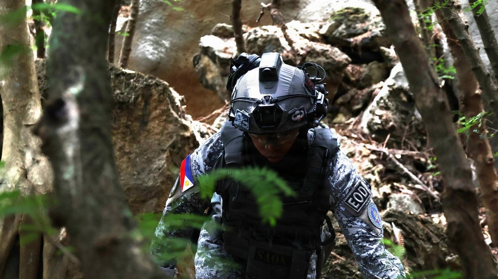 Philippine EOD technicians participate in counter-IED training at RIMPAC 2026