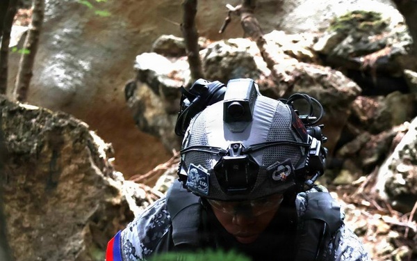 Philippine EOD technicians participate in counter-IED training at RIMPAC 2026