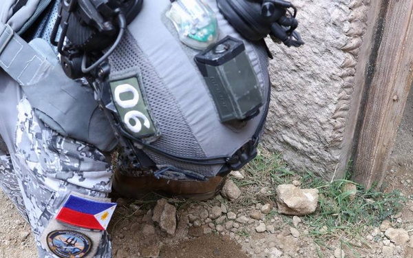 Philippine EOD technicians participate in counter-IED training at RIMPAC 2026