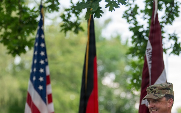 MEDDAC Bavaria HHC Conducts Change of Command Ceremony