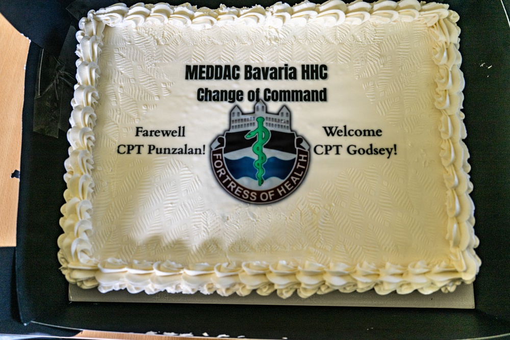 MEDDAC Bavaria HHC Conducts Change of Command Ceremony