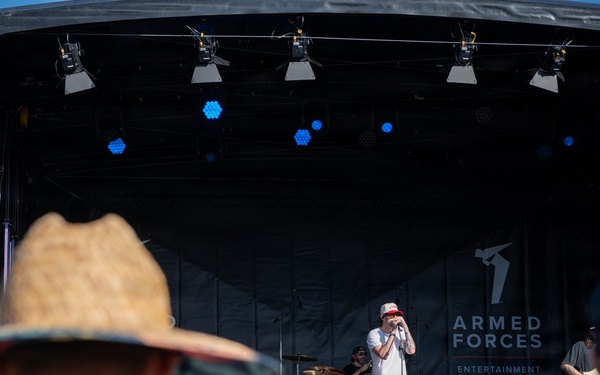 Country music artist Austin Snell headlines Super Saber Appreciation Day