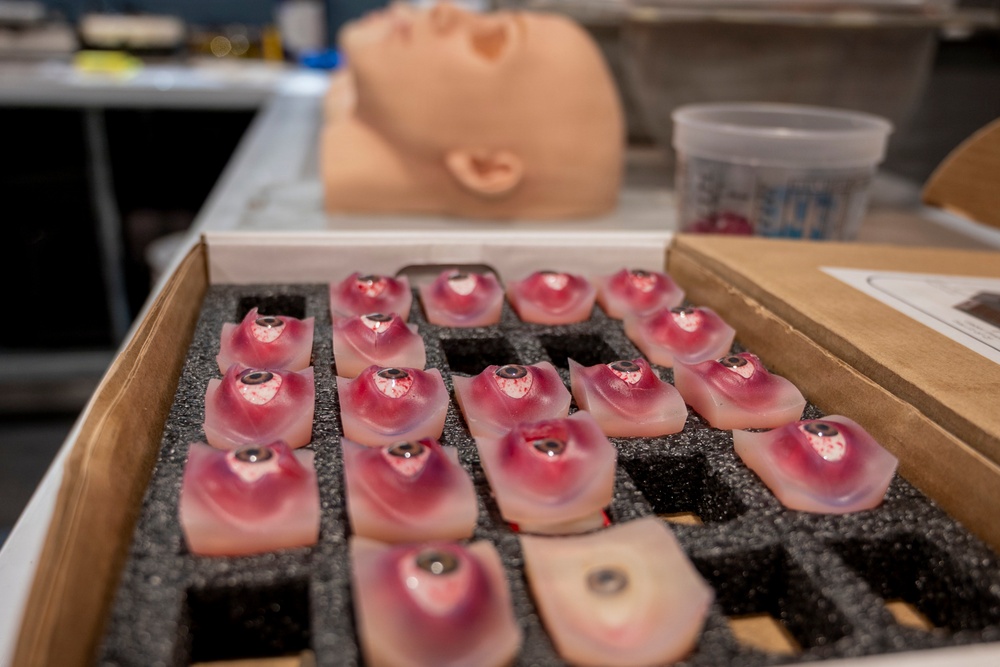 Team helps drive DHA acquisition mission by advancing warfighter medical readiness through simulation