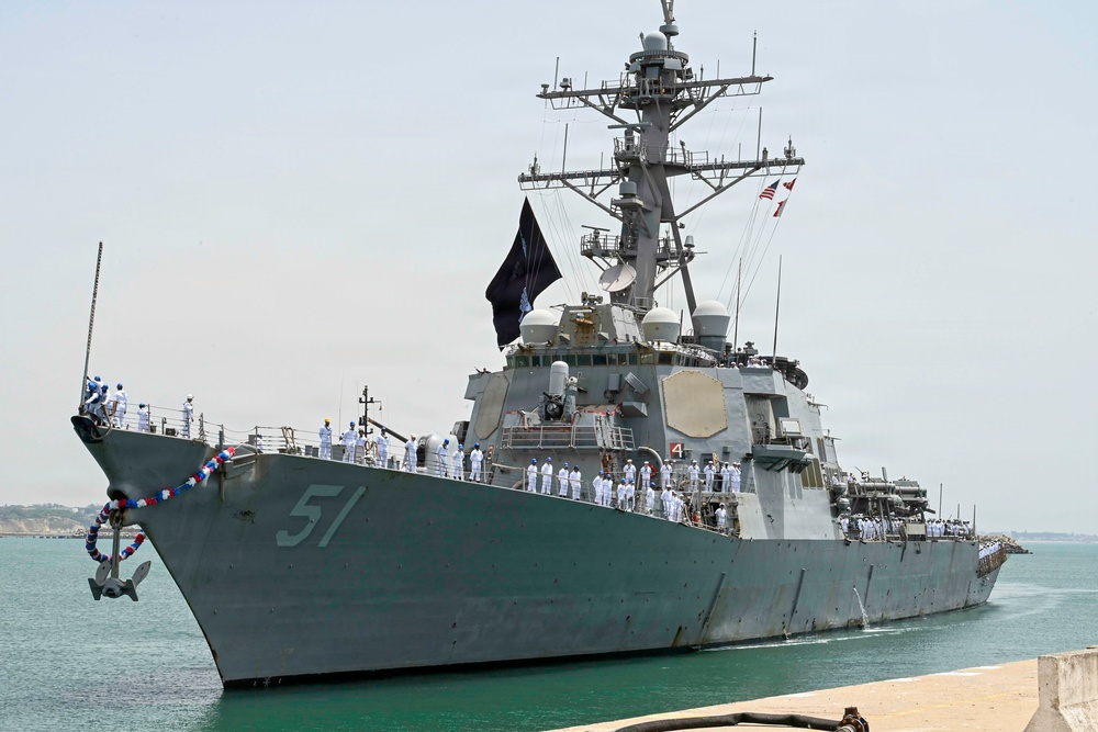 USS Arleigh Burke (DDG 51) Returns to NAVSTA Rota