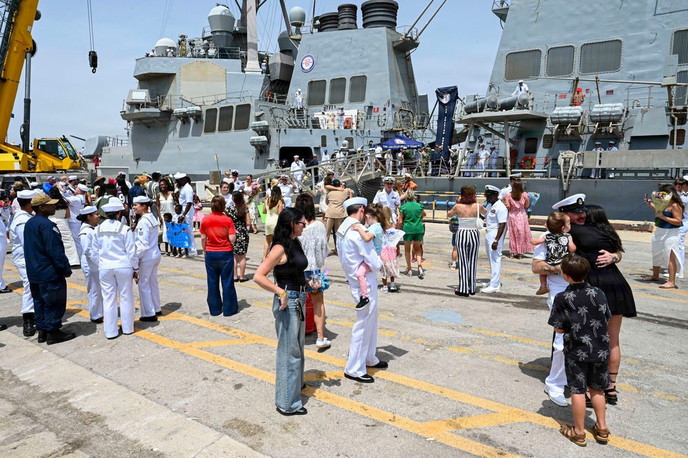 USS Arleigh Burke (DDG 51) Returns to NAVSTA Rota