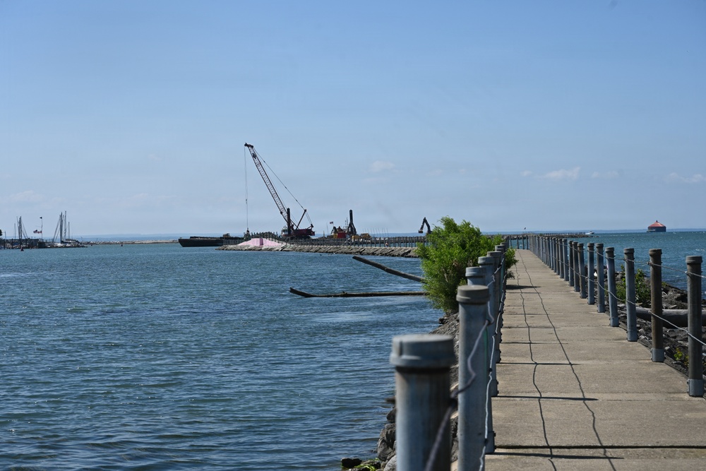Bird Island Pier Repairs Strengthen Great Lakes Navigation