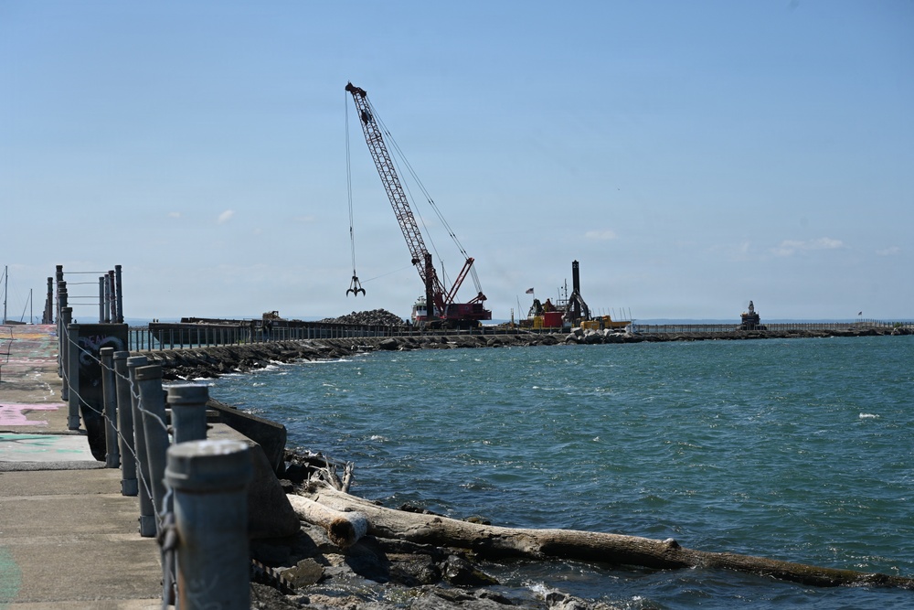 Bird Island Pier Repairs Strengthen Great Lakes Navigation