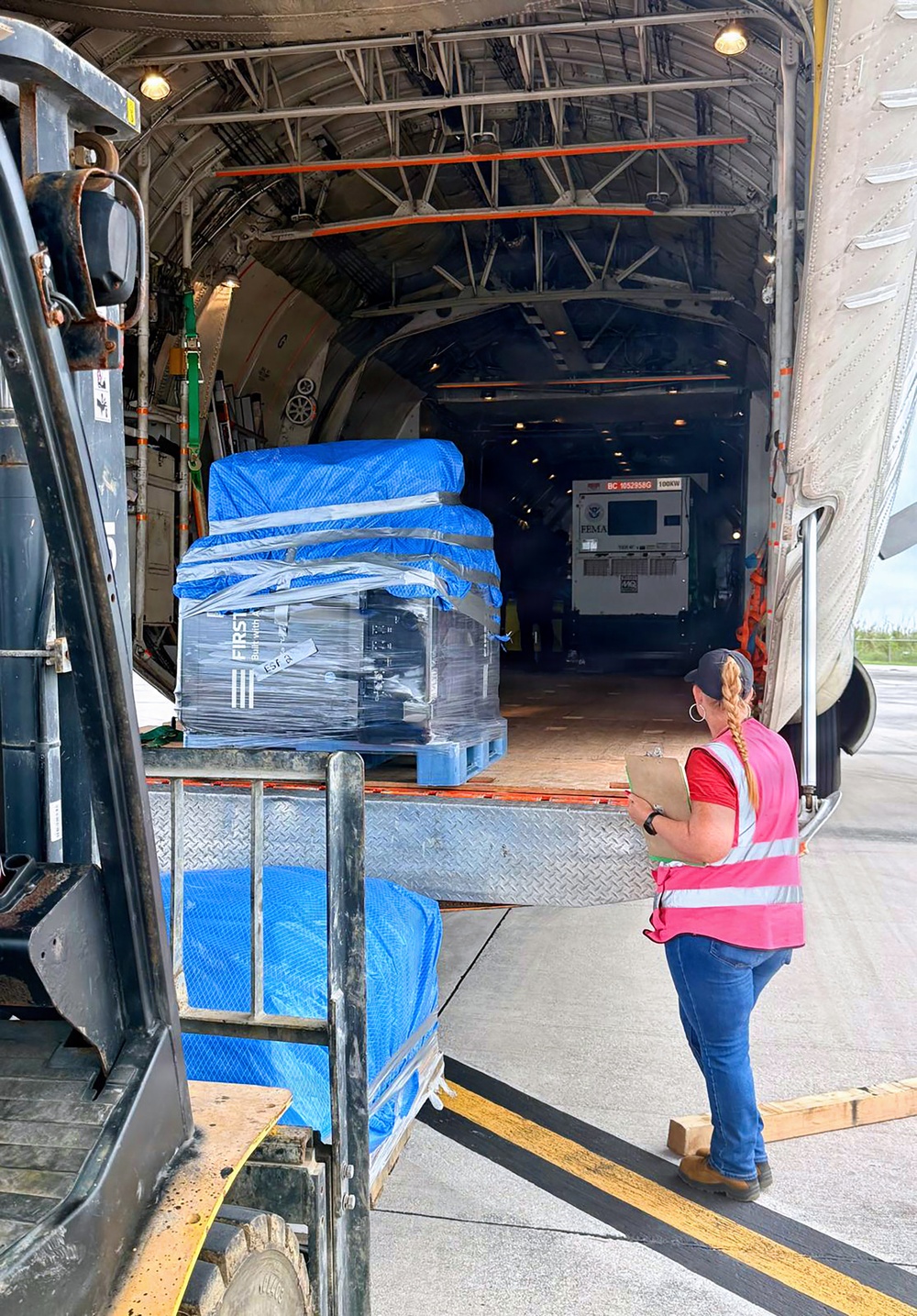 Generators Head from Saipan to Rota