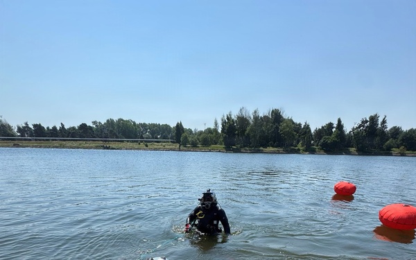 U.S. and Ukrainian Divers Conduct Sea Breeze 26 Operations in Latvia