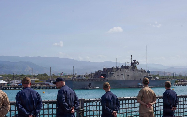 USS Cooperstown Makes Port at Ponce, Puerto Rico.