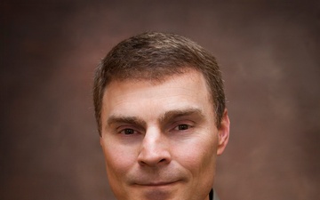 Corps of Engineers recognizes St. Paul, Minnesota, resident