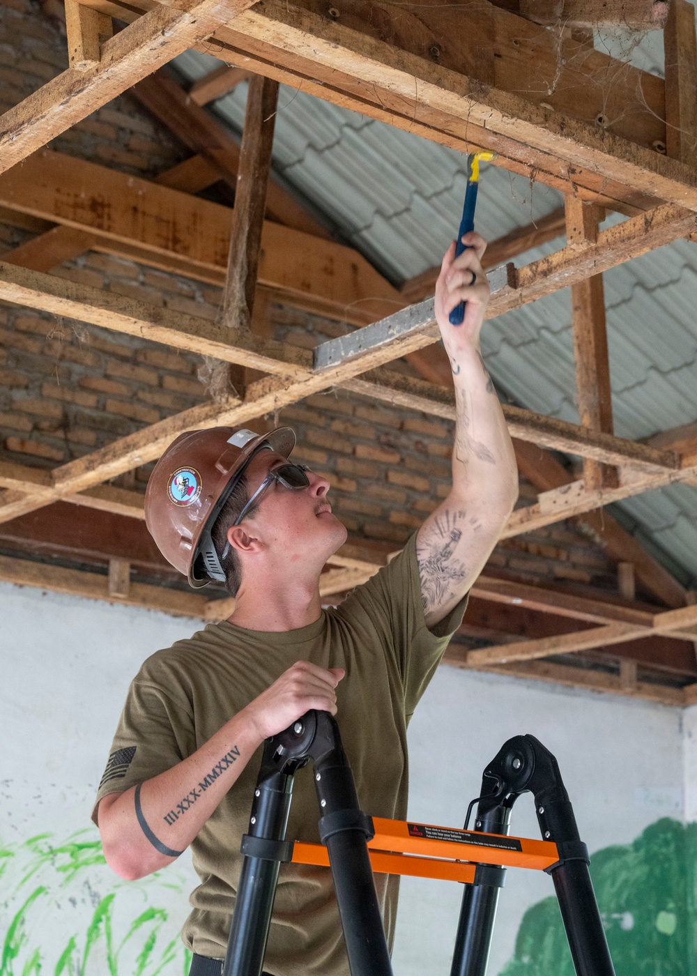 Pacific Partnership 2026 Engineering Team Conducts Renovations at National Elementary School #158490 in Pandan, Indonesia
