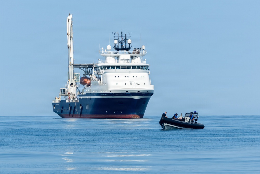 HMS Stirling Castle Conducts Mine Countermeasures Training at Sea Breeze 26