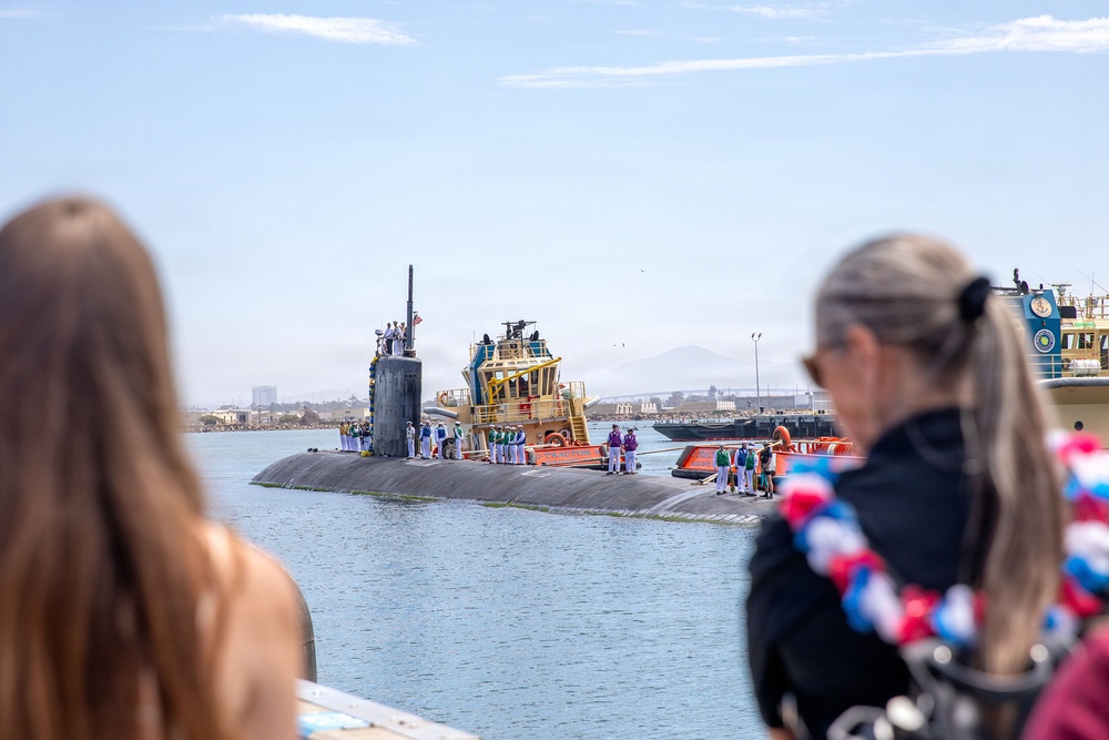 USS Springfield (SSN 761) Shifts Homeport to San Diego