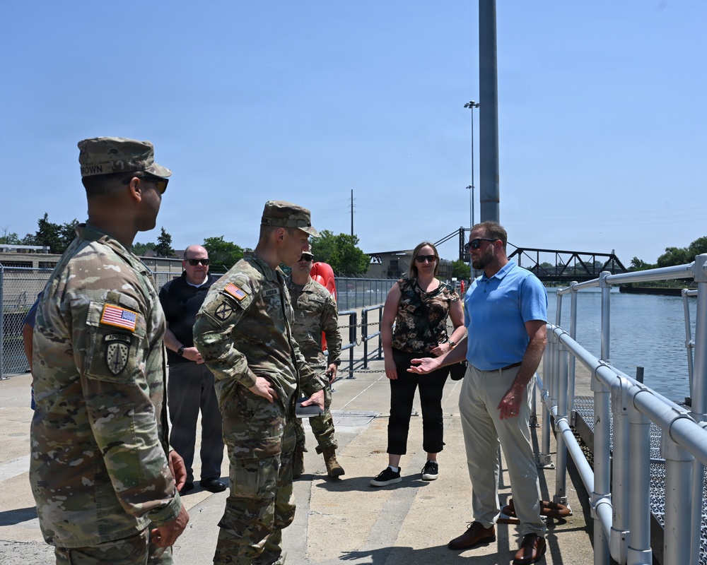 Buffalo District Leadership Visits Black Rock Lock