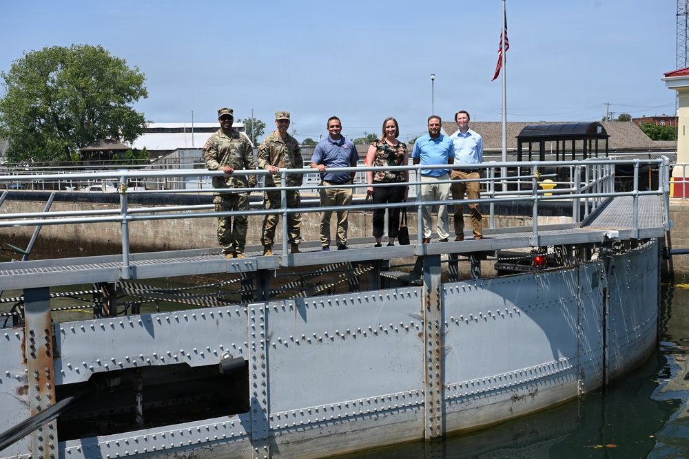 Buffalo District Leadership Visits Black Rock Lock