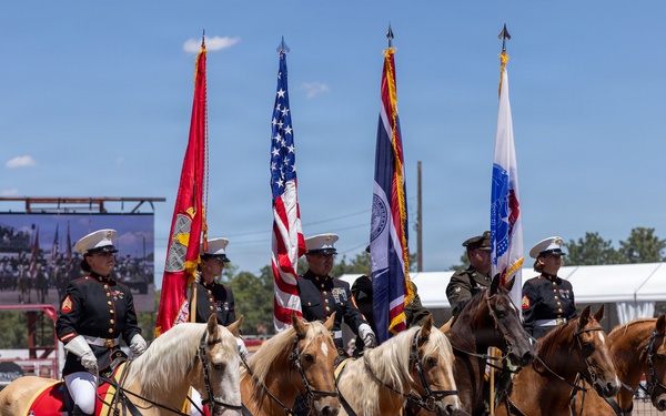 1st MARDIV Band Performs at Cheyenne Frontier Military Monday