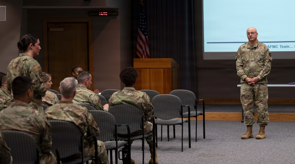 AFMC Command Chief hosts enlisted Airmen discussion at HQ AFMC
