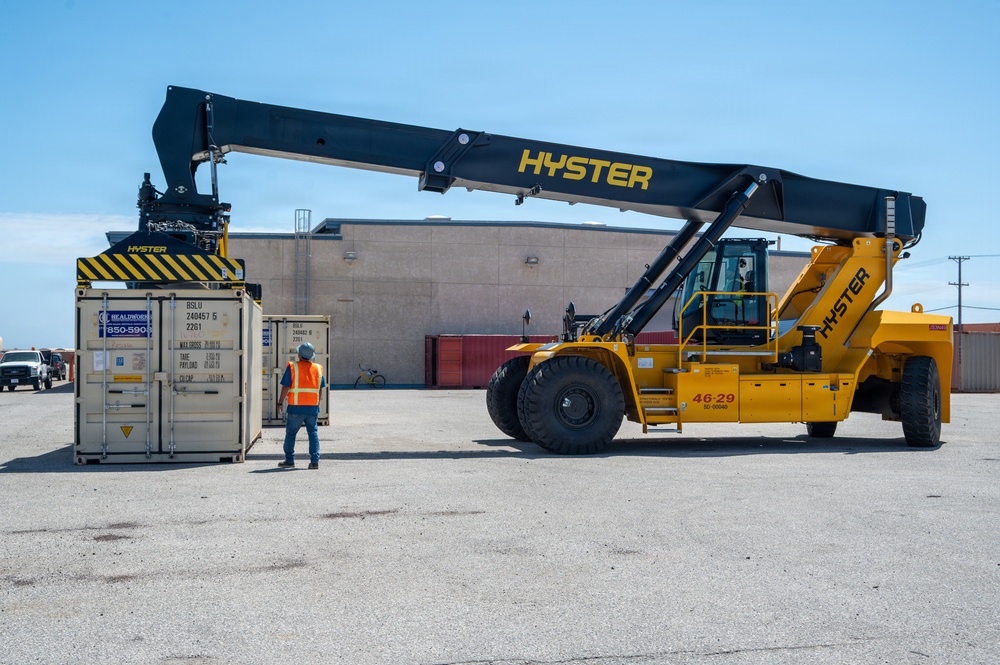 NAVSUP FLC San Diego Site Ventura Upgrades Heavy-Lift Capability for Antarctic Mission