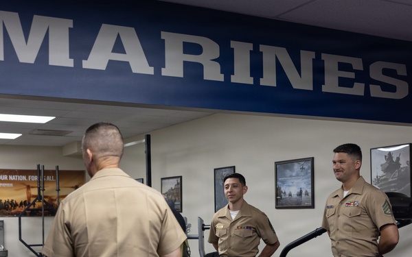 ERR CG Visits Recruiting Station New York