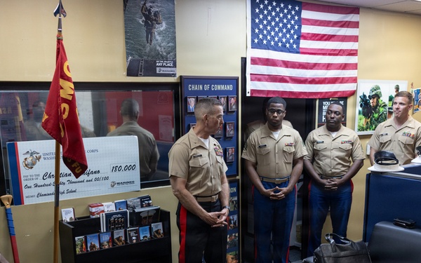 ERR CG Visits Recruiting Station New York