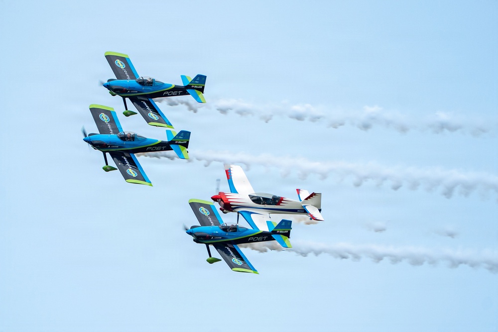 Thunderbirds, Warbirds, and Homegrown Airpower Deliver at the Sioux Falls AirShow
