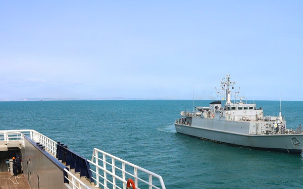 HMS Stirling Castle Conducts Mine Countermeasures Training at Sea Breeze 26