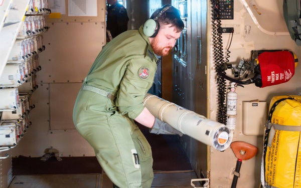 Royal Canadian Air Force CP-140 Aurora crew takes flight during RIMPAC 2026