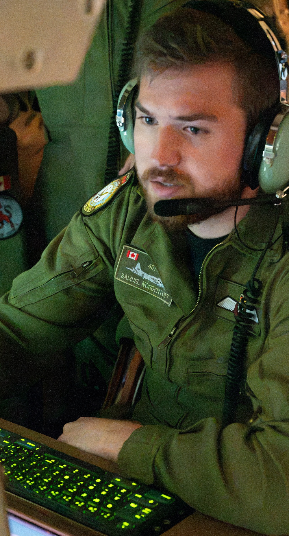 Royal Canadian Air Force CP-140 Aurora crew takes flight during RIMPAC 2026