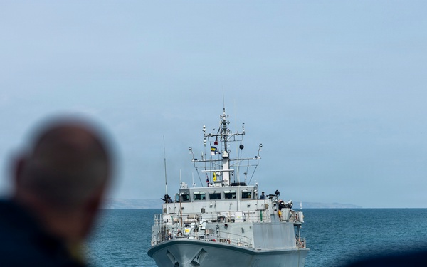 HMS Stirling Castle Conducts Mine Countermeasures Training at Sea Breeze 26