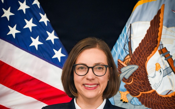Navy nurse honored for research efforts for pediatric trauma care