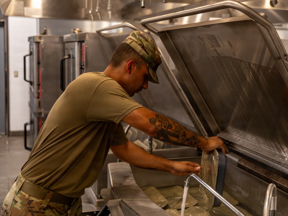 Wisconsin National Guard Soldiers feeding support Annual Training 2026
