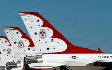 USAF Thunderbirds Arrive at Joe Foss Field for 2026 Sioux Falls AirShow