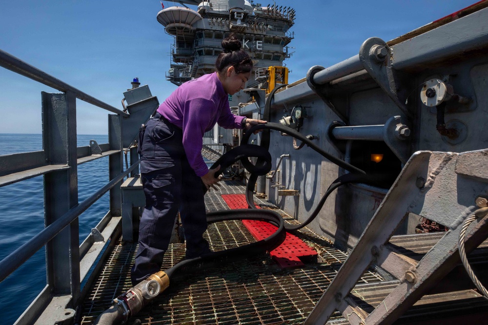 IKE Supports East Coast Fleet Replacement Squadrons