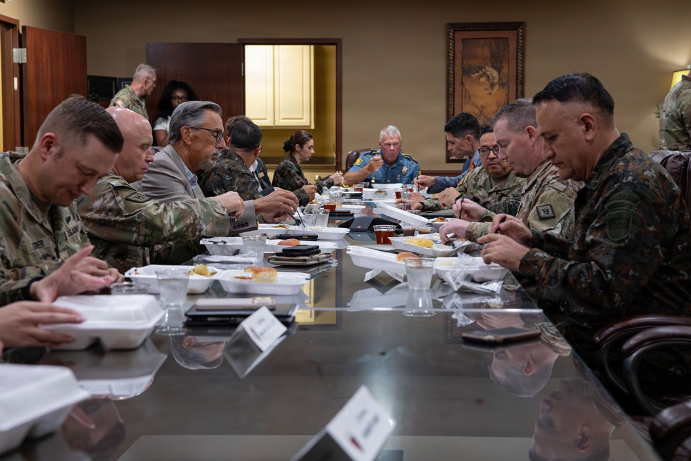 Arkansas TAG welcome Guatemalan Minister of Defense team for Cyber Shield training.