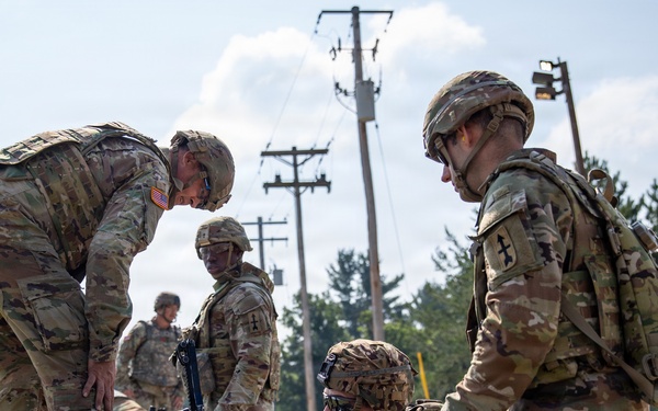 Wisconsin Army National Guard Soldiers conduct Live-Fire