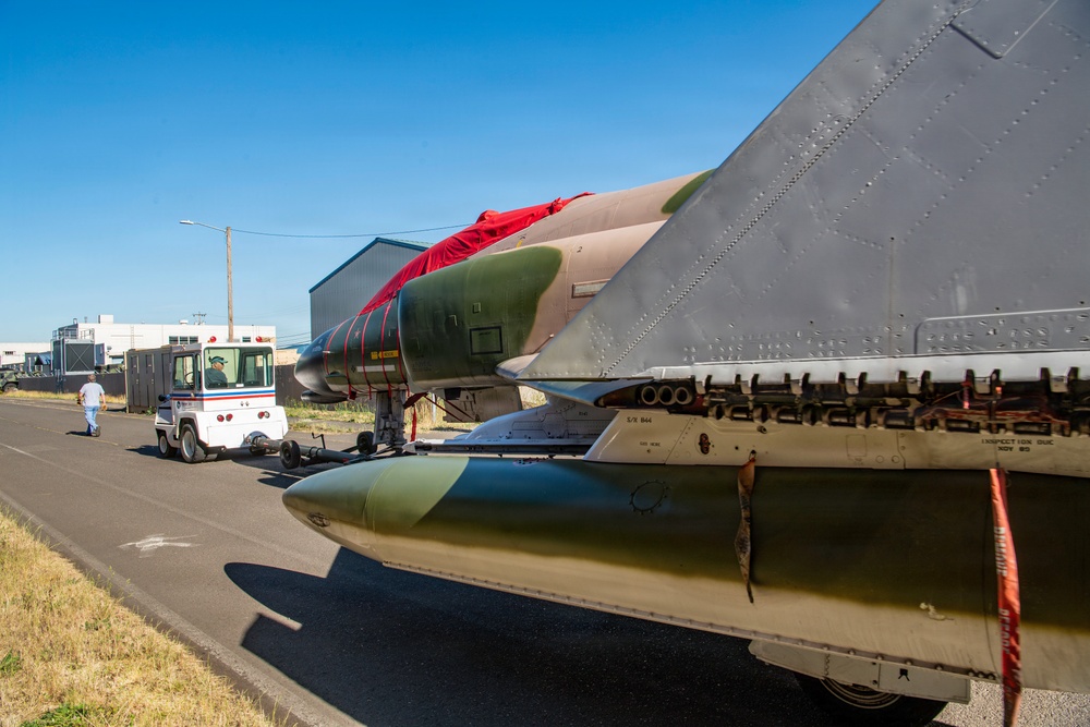 Oregon Military Museum installation of U.S. Air Force F-4 Phantom II