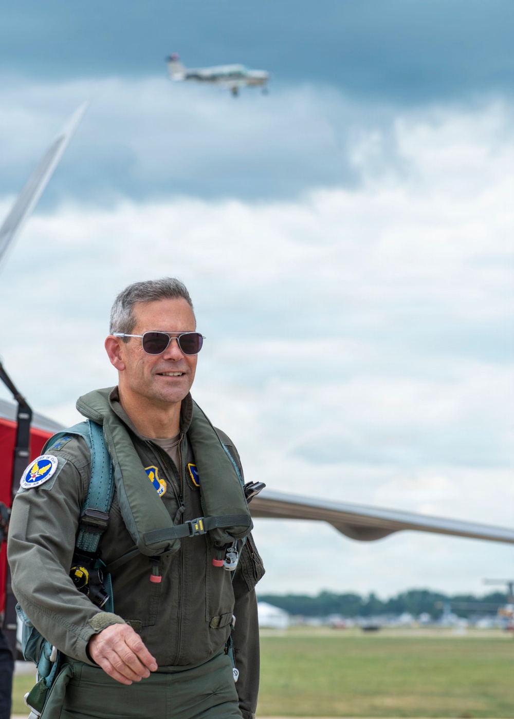 Gen. Kenneth Wilsbach flies F-22 Raptor to EAA AirVenture Oshkosh 2026