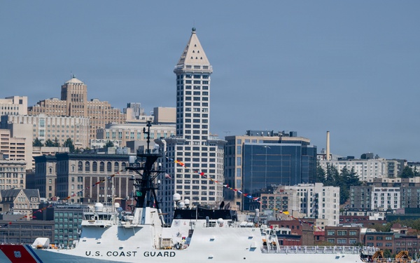Coast Guard Supports Seattle Fleet Week 2026